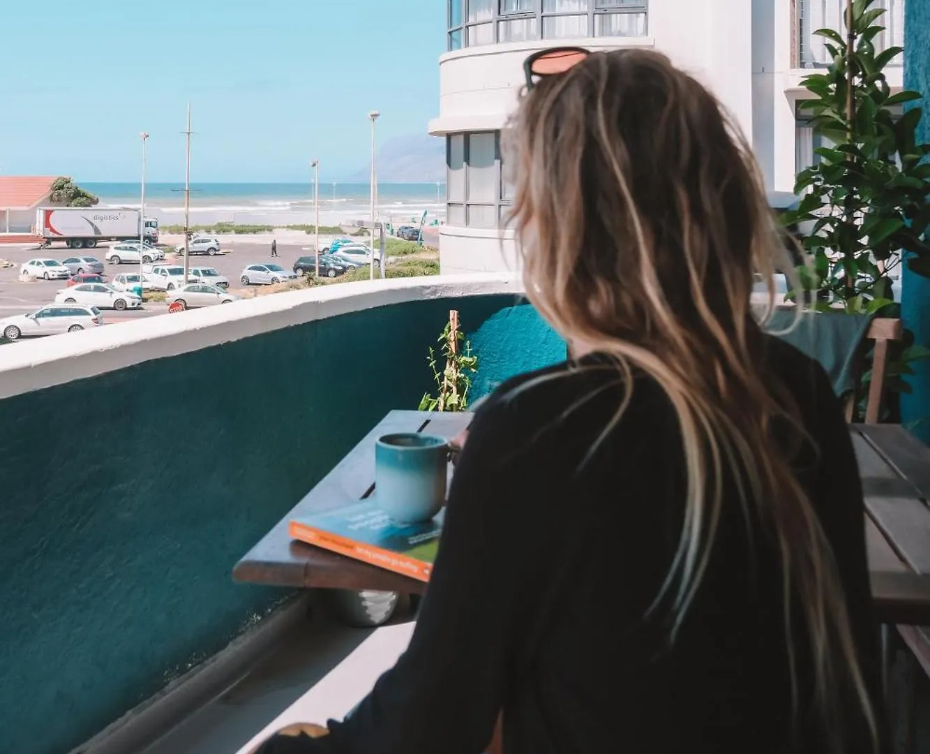 Sonder Surf - Modern Apartment With Ocean View Cape Town