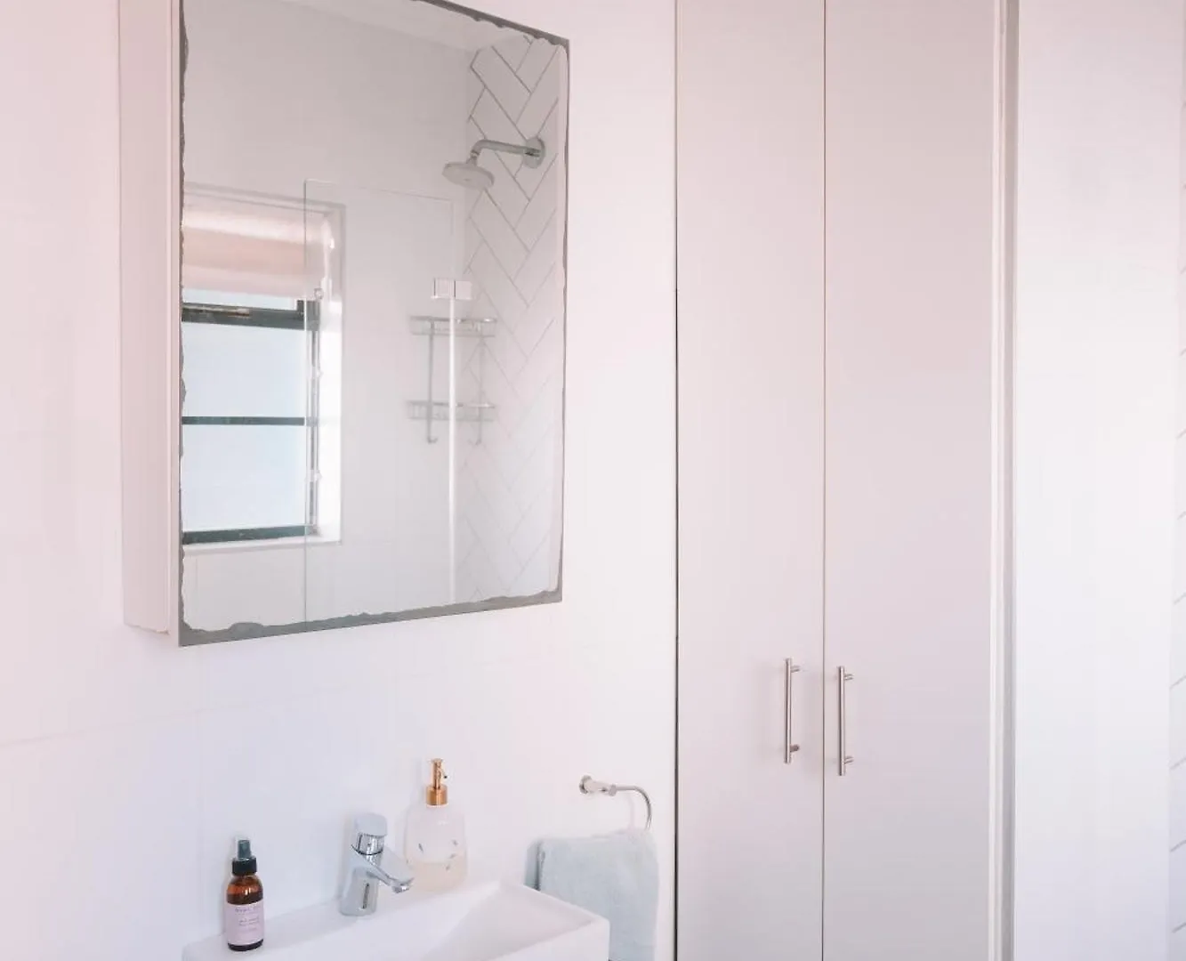 Sonder Surf - Modern Apartment With Ocean View Cape Town